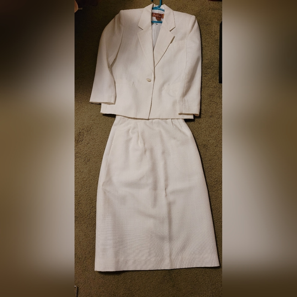2 piece ladies suit